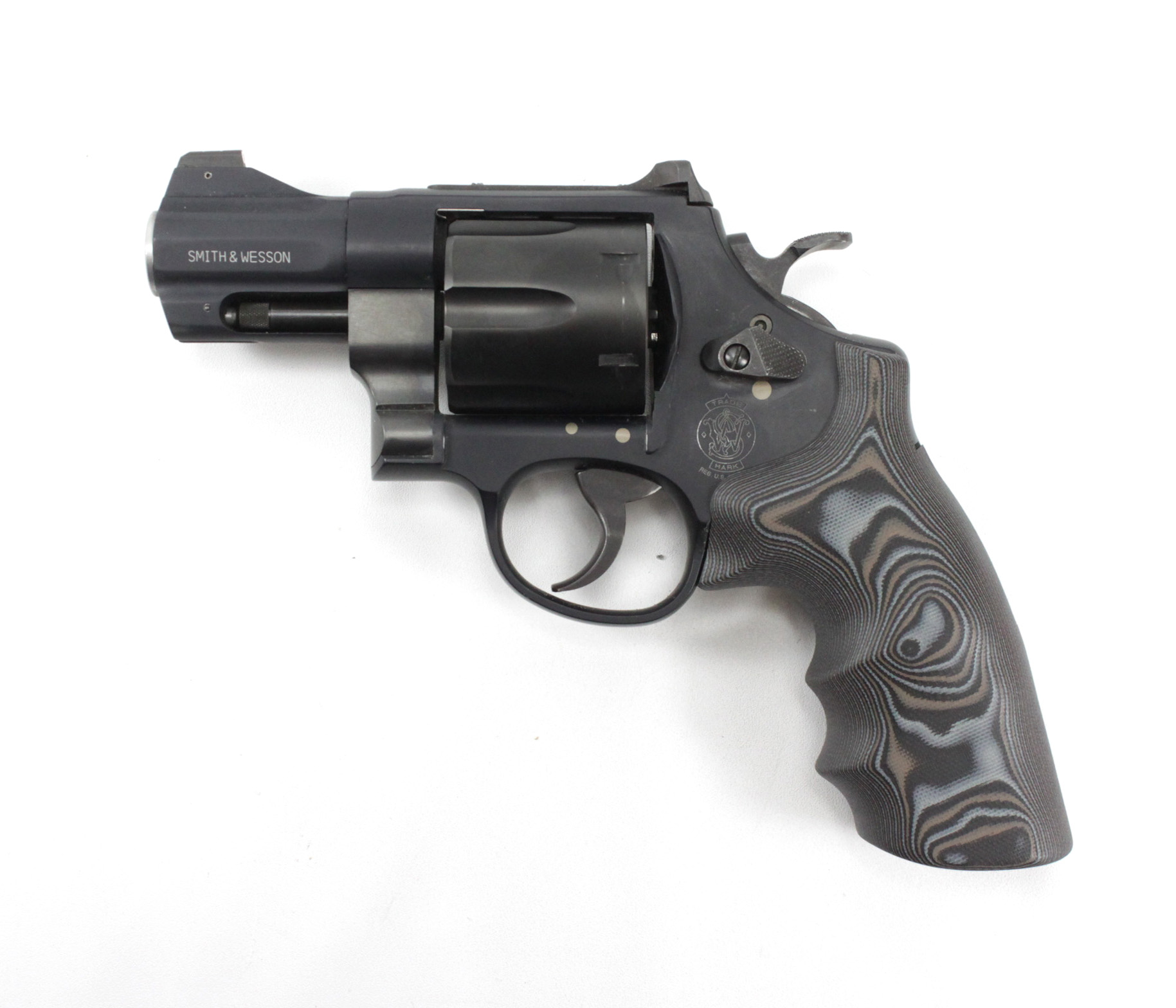 Smith and wesson grips revolver